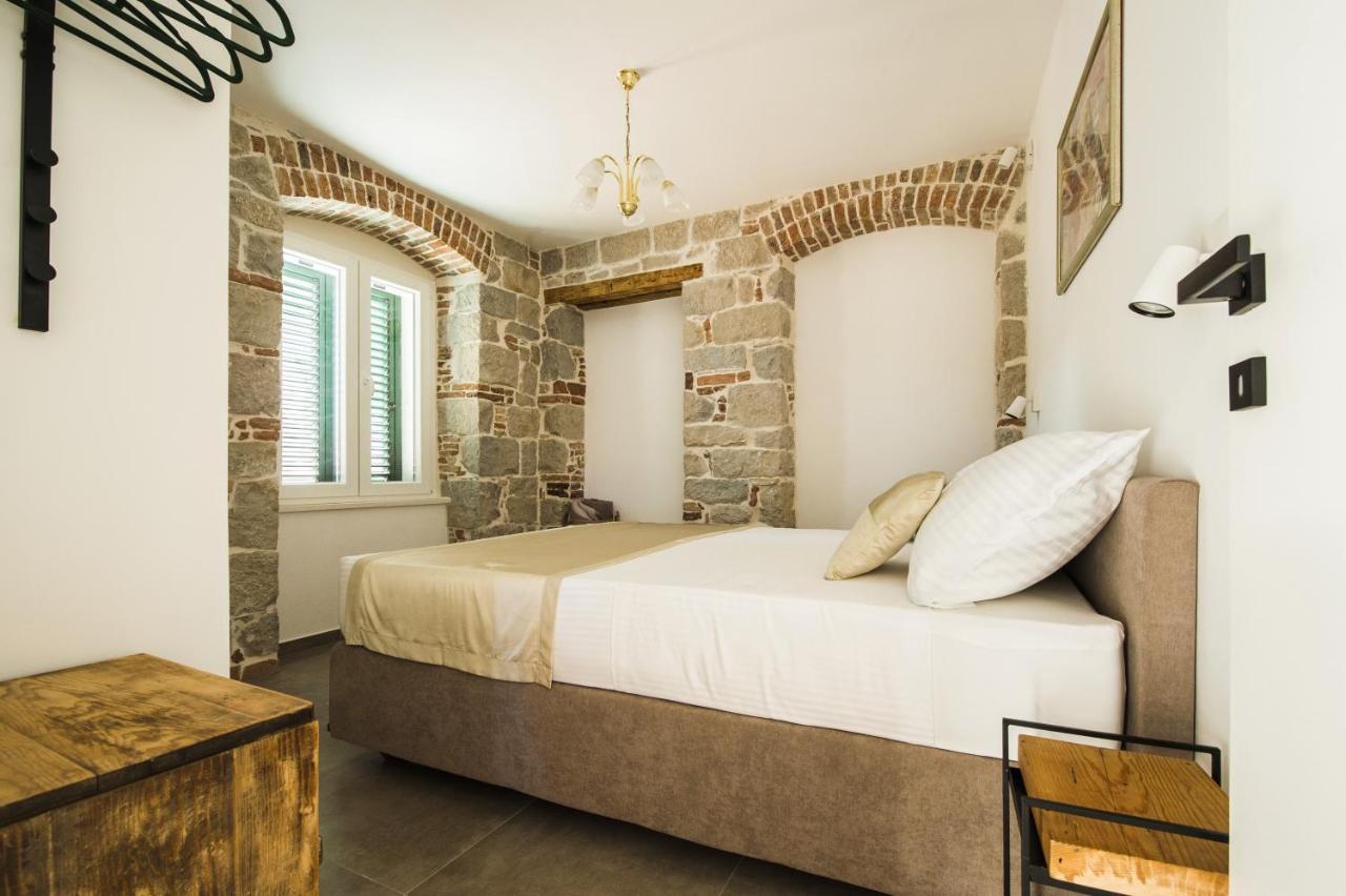 Memento Apartment - In The Heart Of Old Town Split Bagian luar foto