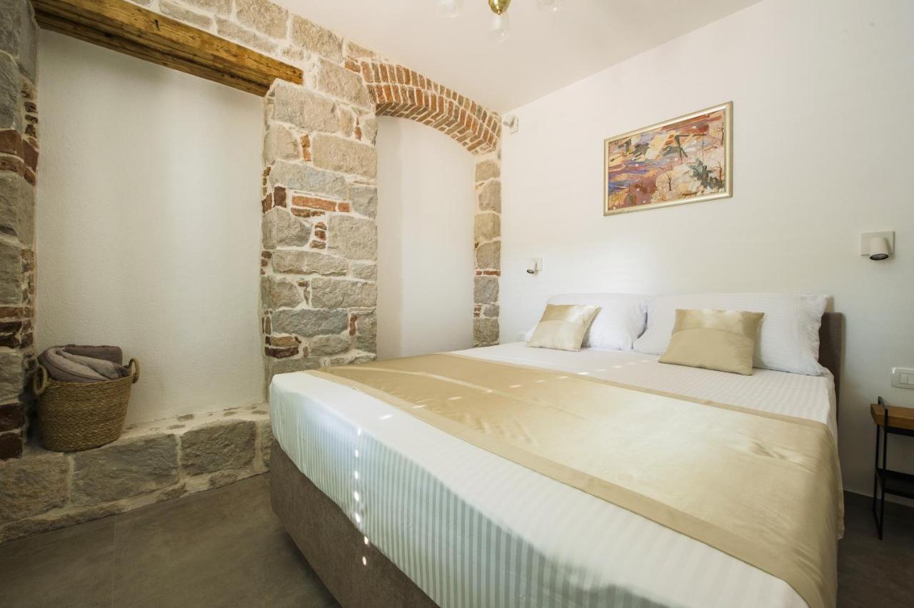Memento Apartment - In The Heart Of Old Town Split Bagian luar foto
